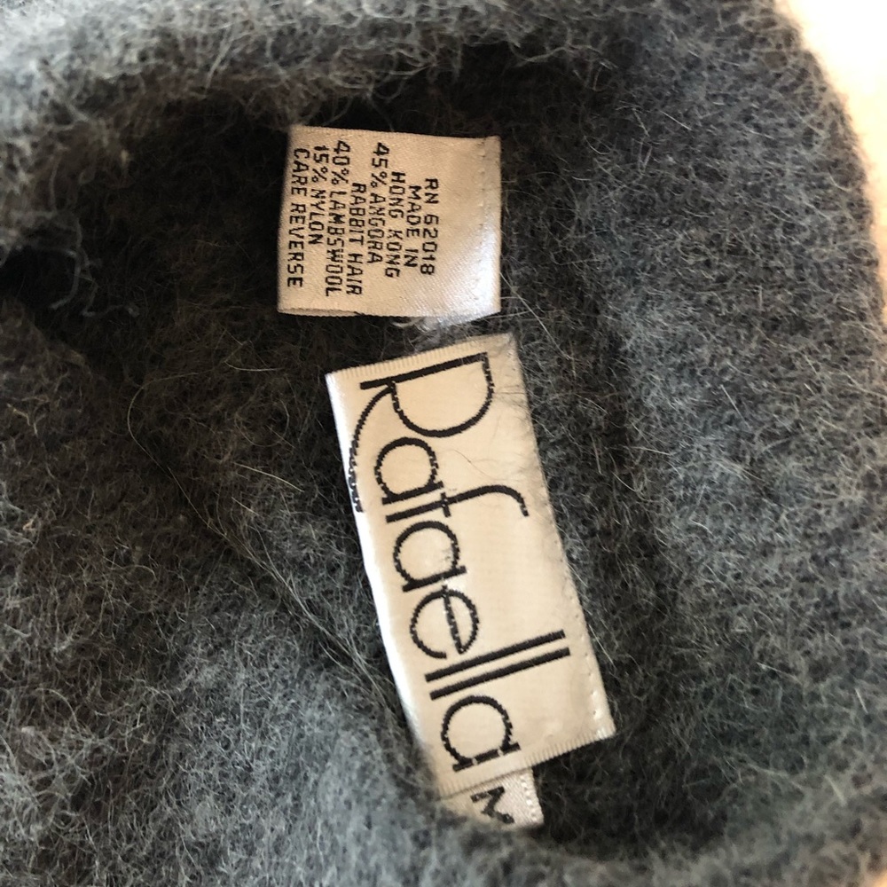 45% Rabbit Fur  Crew Neck - Picture 3 of 3